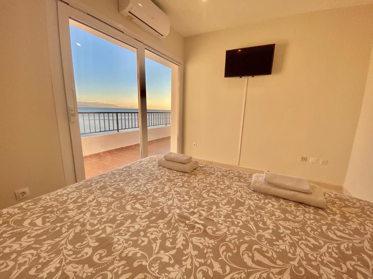 Apartamentos Turisticos Castillo Del Vigia Torremolinos Bagian luar foto