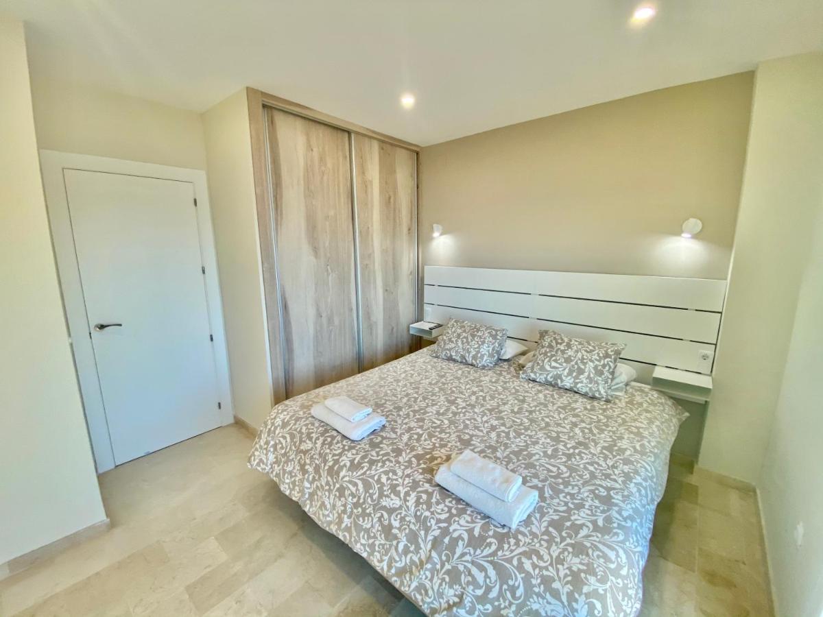 Apartamentos Turisticos Castillo Del Vigia Torremolinos Bagian luar foto