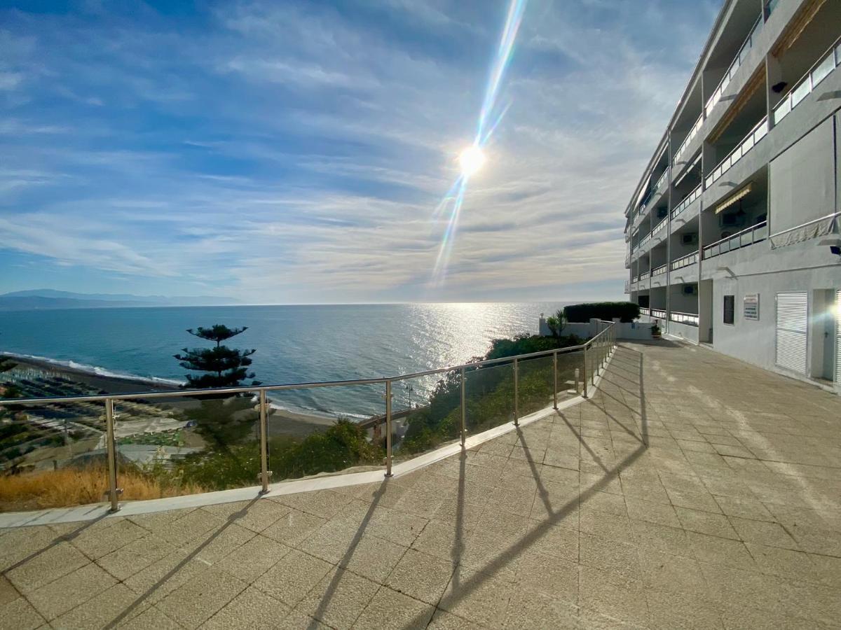 Apartamentos Turisticos Castillo Del Vigia Torremolinos Bagian luar foto